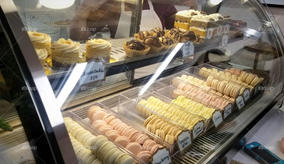 Macaron and Dessert Case