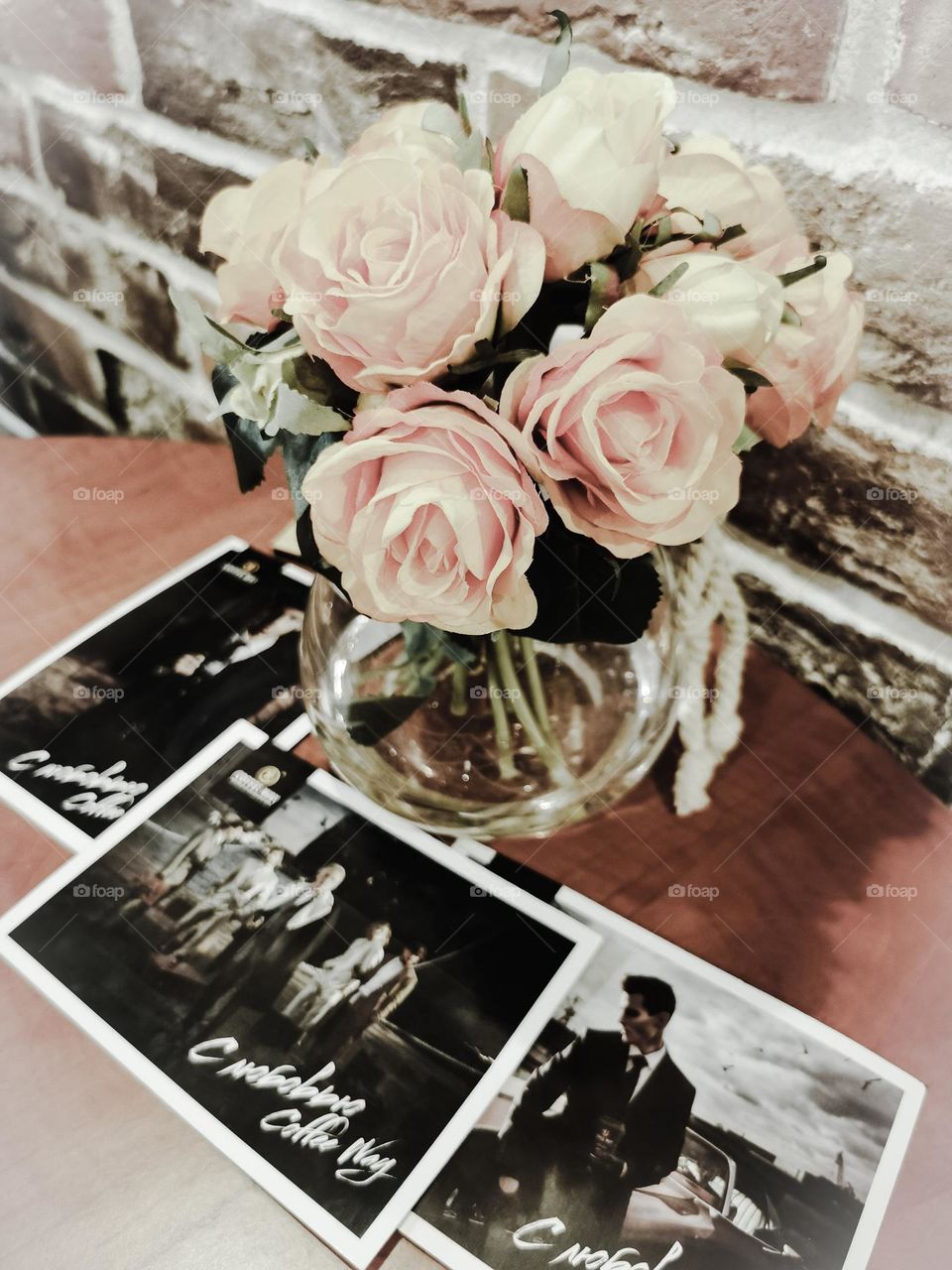 Dyi craft home made handmade design decor decoration view day part details capture life Light reys  building old history memory summer time flowers silky silk roses plant