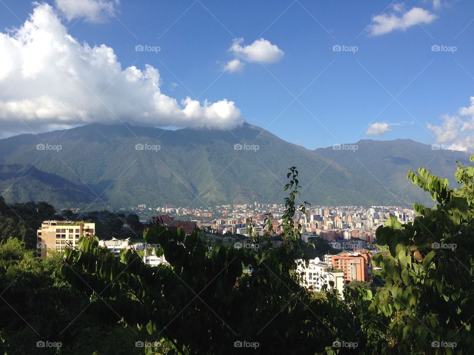 #caracas #avila #Venezuela #paisaje #montain #warairarepano #paisaje #ciudad #valleabajo #mirador