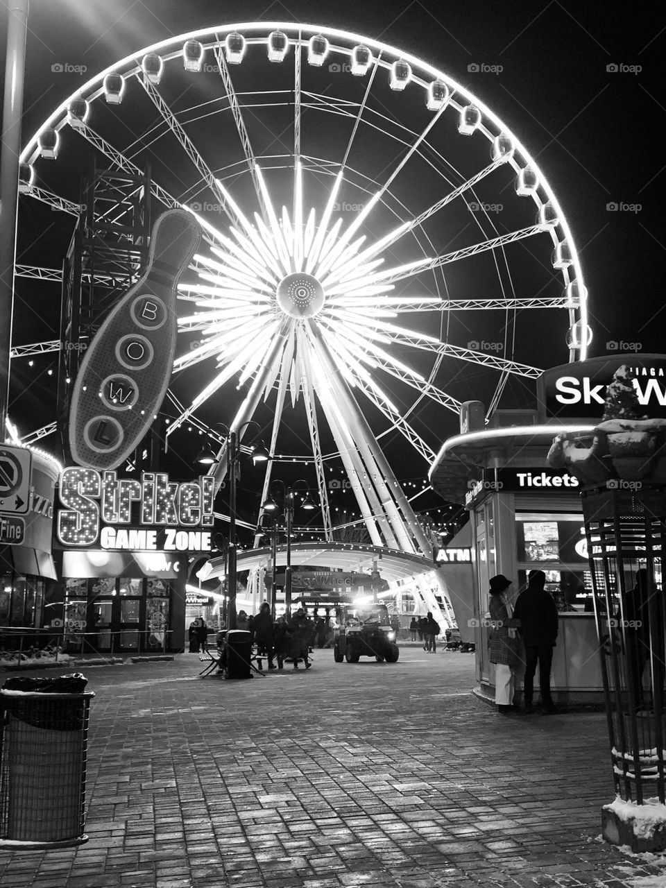 Sky Wheel on Clifton Hill Niagara Falls, Ontario Canada in black&white