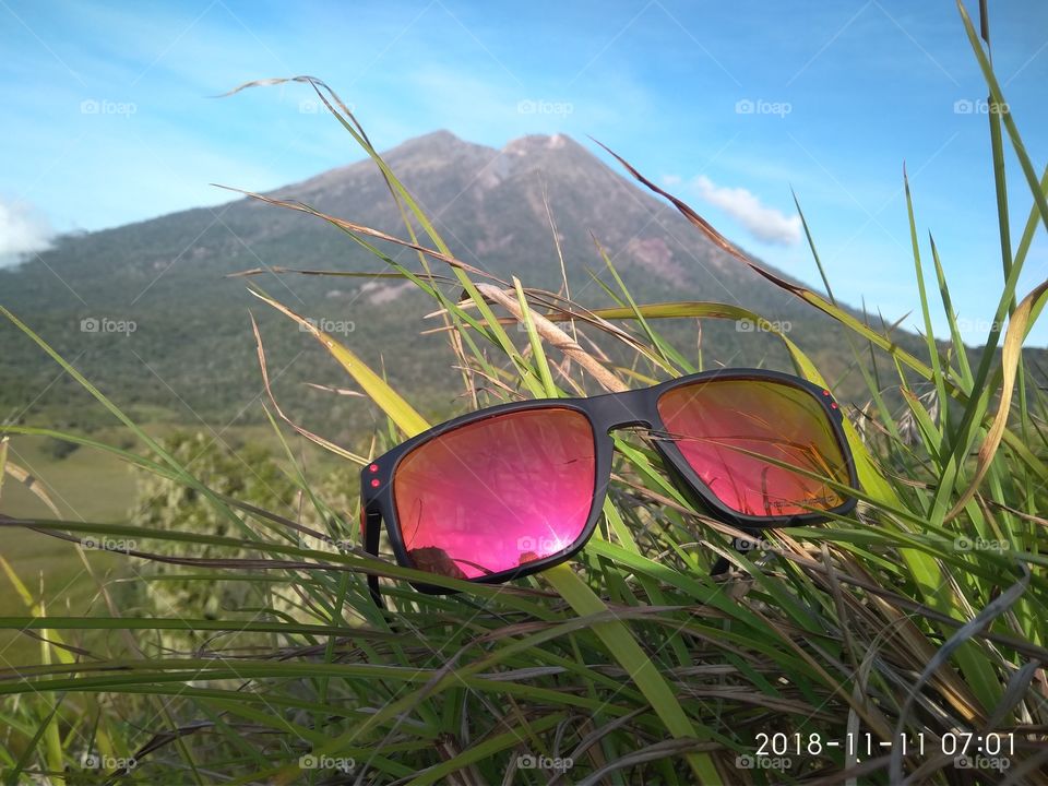 sunglasses eyeglasses polarized outdoor Rinjani mountain vulcano Indonesia