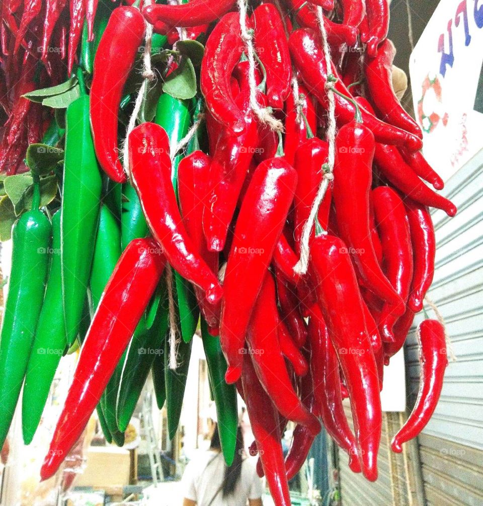 Green and red chilli.