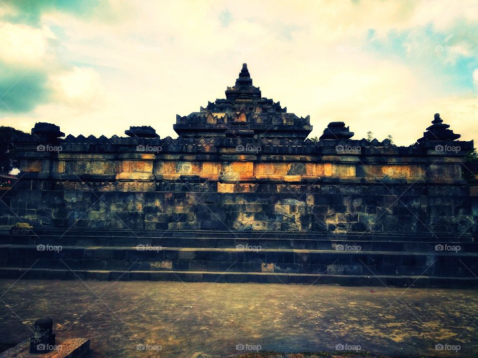 Candi Sari temple