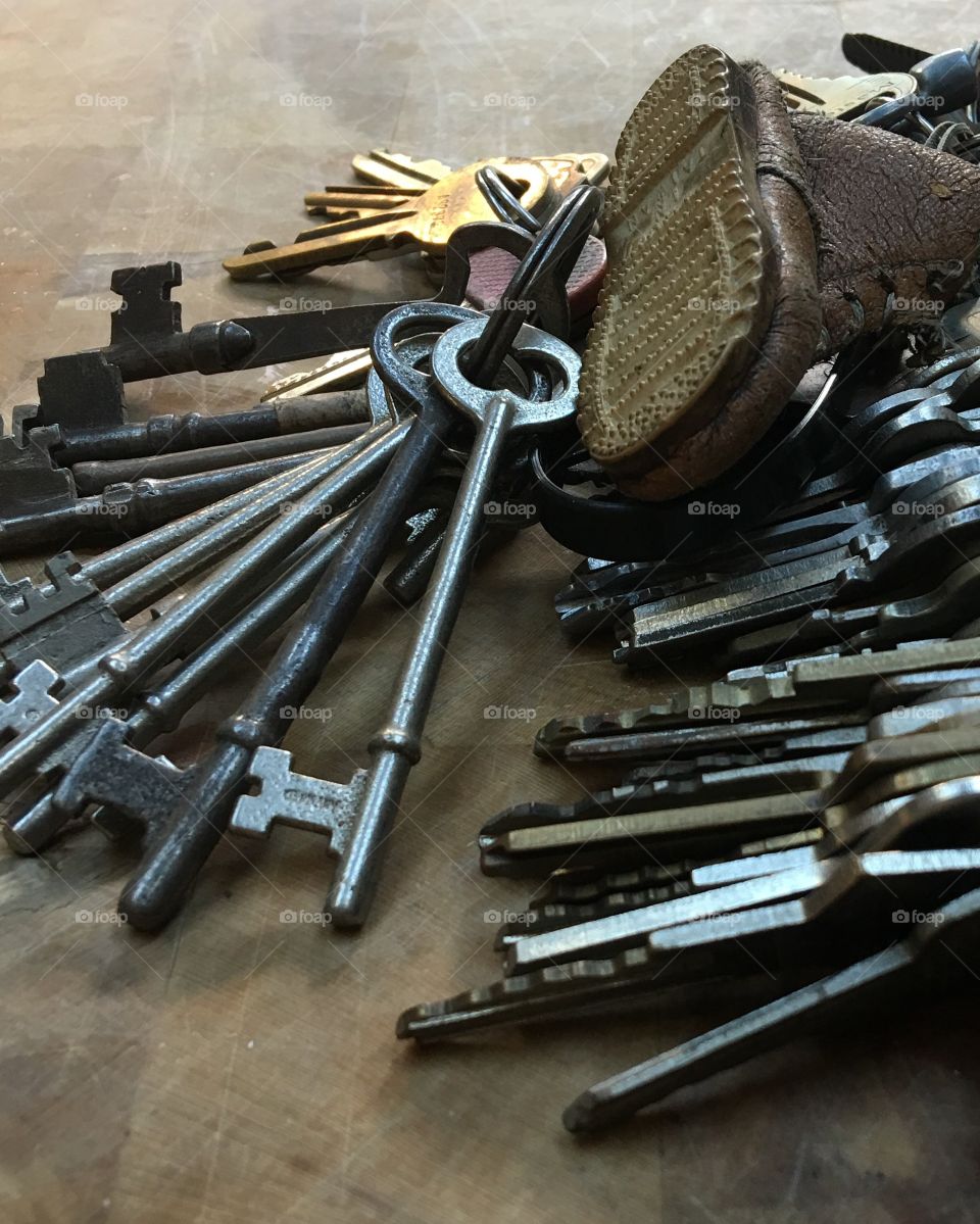 Skeleton Keys, Work Boot Key Chain, Keys

Work keys including skeleton keys, regular type house keys, and a unique work boot key chain.