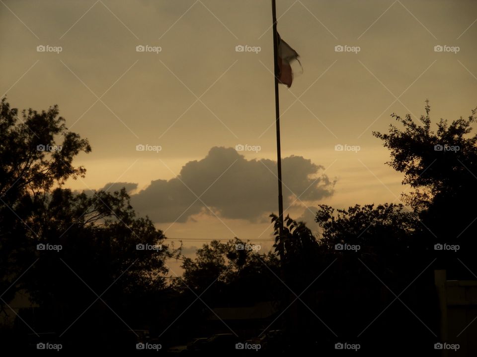 this is Texas 2. This is a picture I took of the sun setting. 👣 🚶 🏃 🔥 💨