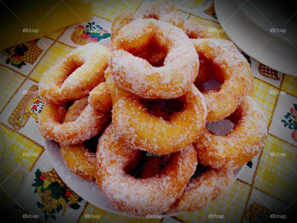 Fried zeppole di San Giuseppe/fried St.Joseph's doughnuts