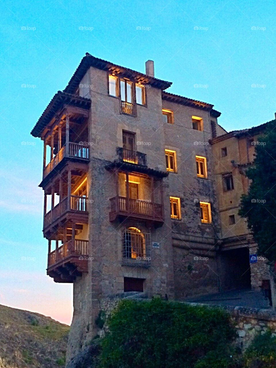 Casa colgante