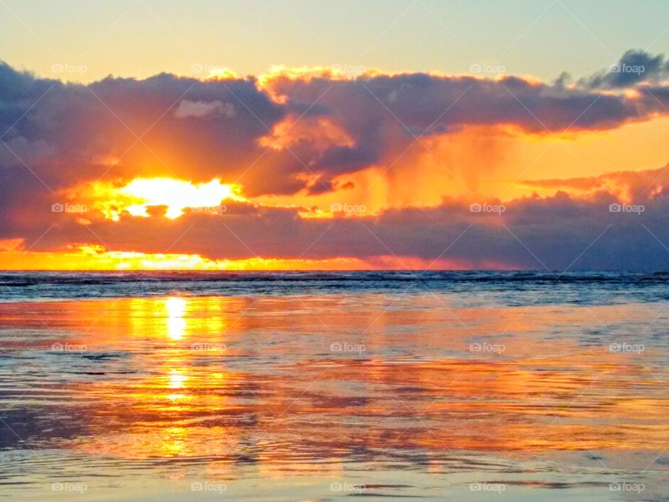 Pacific Orange Sunset with Sprinkles of Rain "Glassy Bliss"