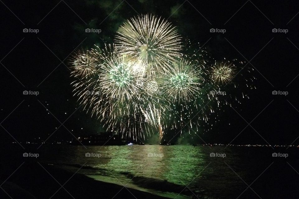 2014 South Lake Tahoe Firework Shoe