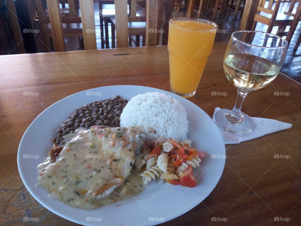 $5 lunch at the Mockingbird, San Cristobal, Galapagos Islands