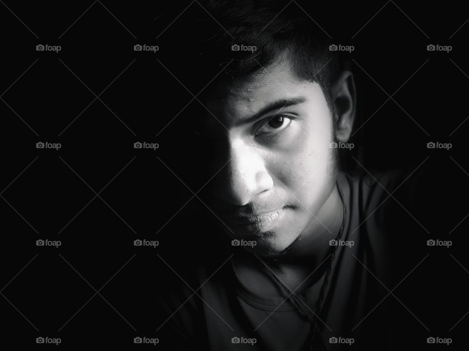 Black and white compo it was looks like a devil 👿