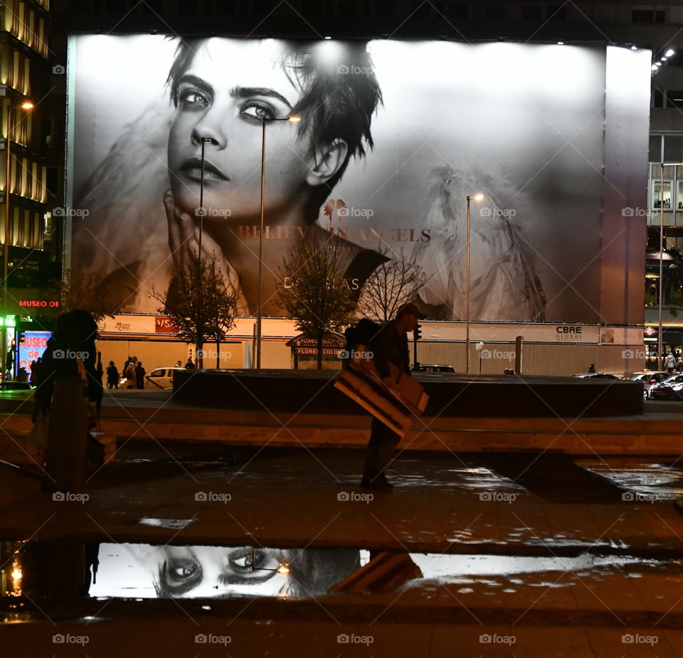 Calle, no Navidad
 Street, not Christmas