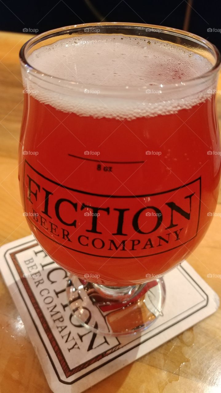Fiction Beer Company pour