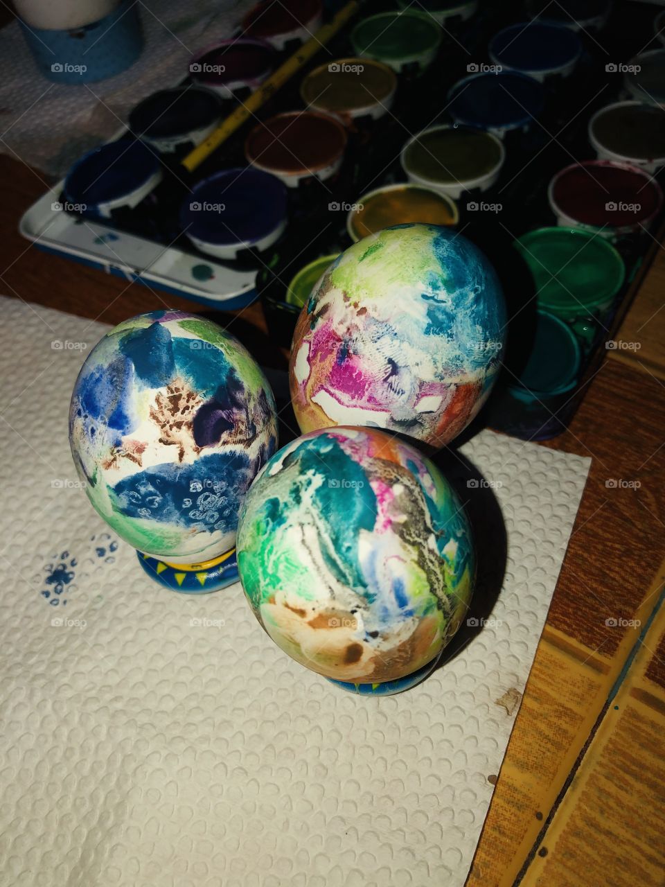 4-year old girl painted easter eggs for the 1st time😍