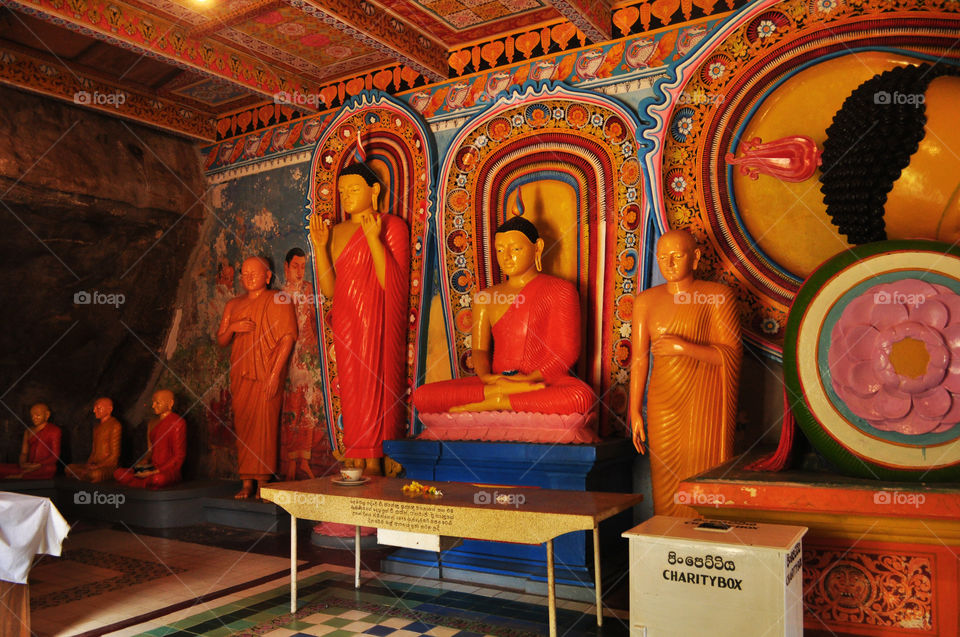Historical buddhist statues of isurumuni buddhism temple