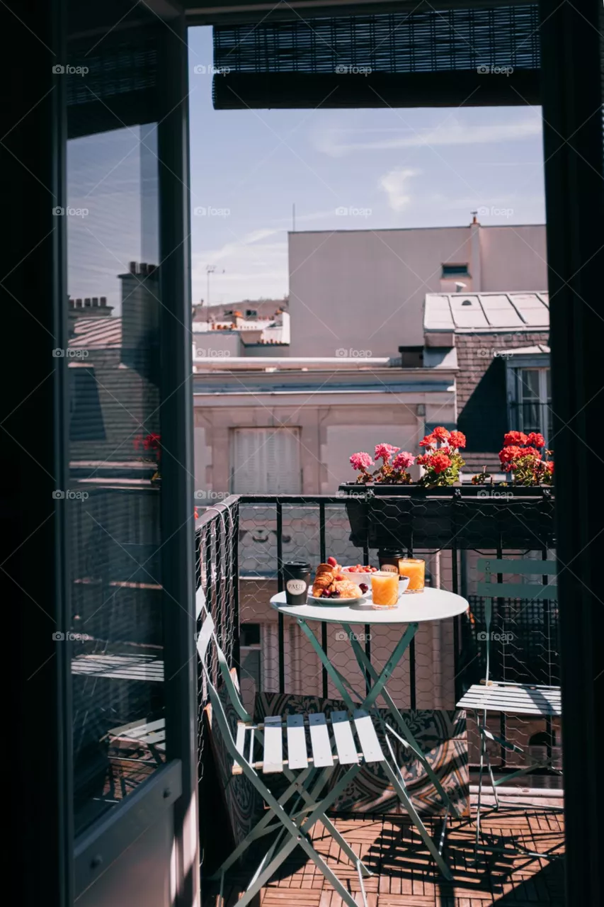 balcony
