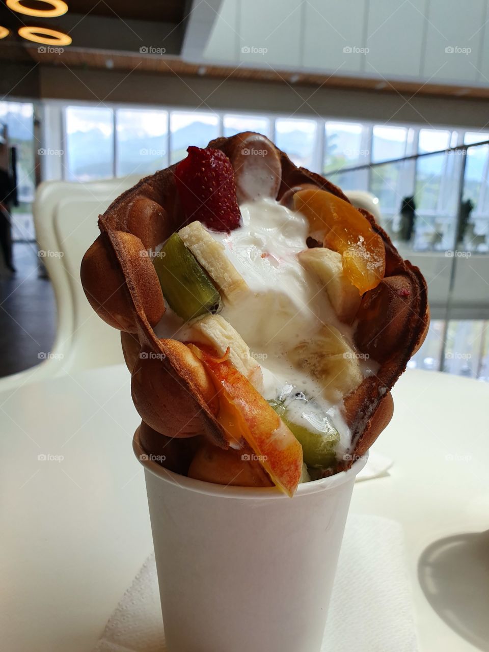 bubble waffle with fruits and icecream