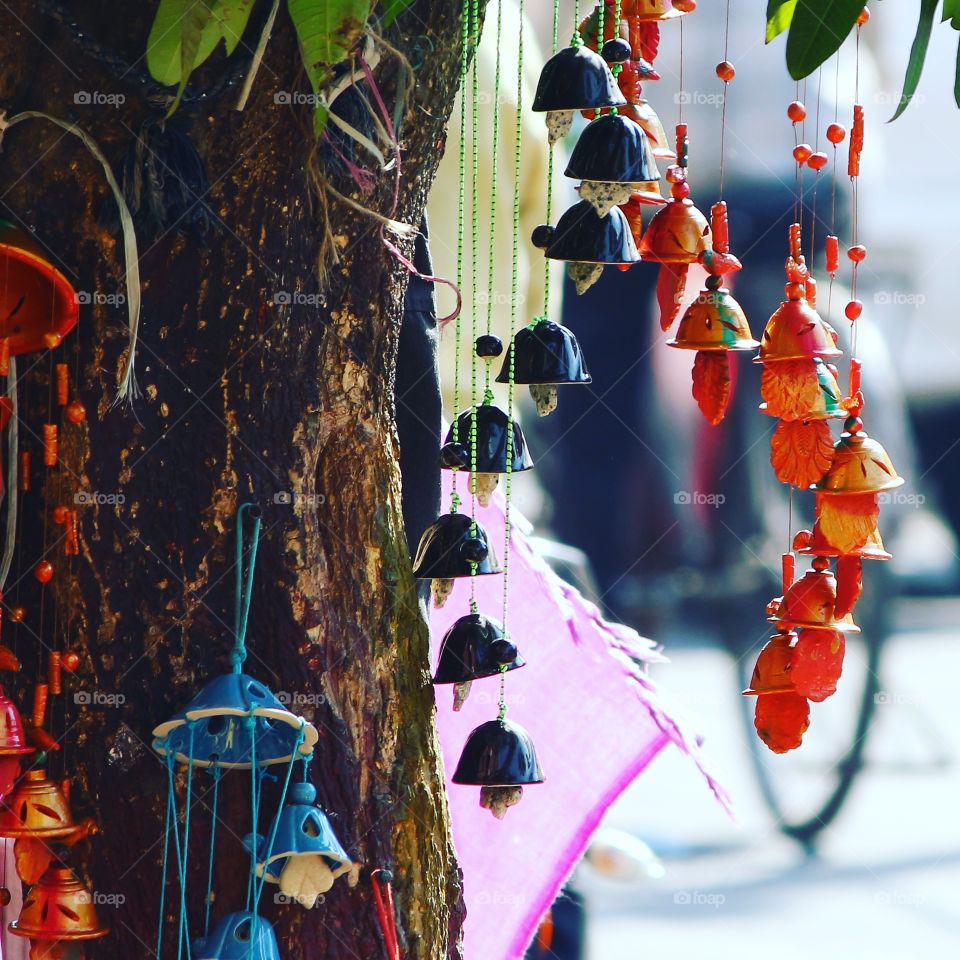 Who needs a doorbell when you can have these beautiful wind chimes...