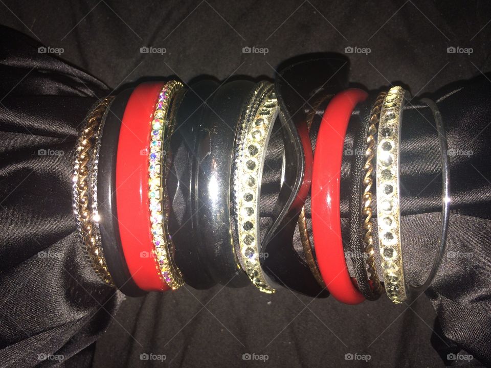Bracelets bangles 