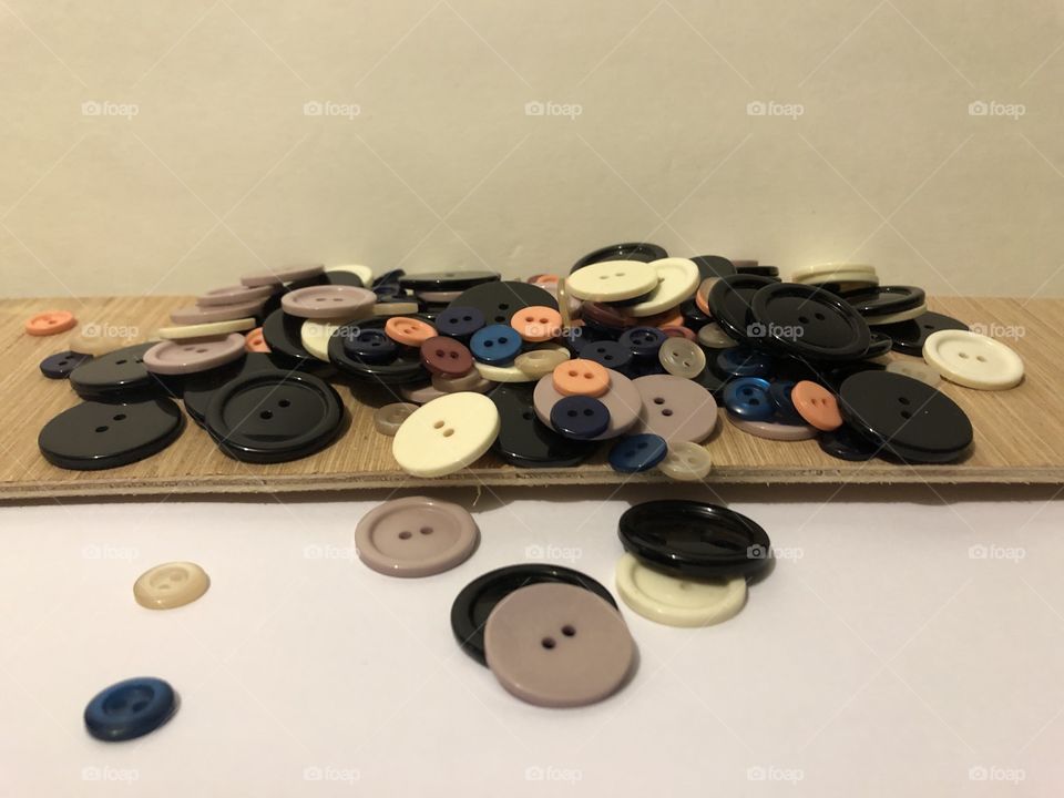 Buttons in a pile 