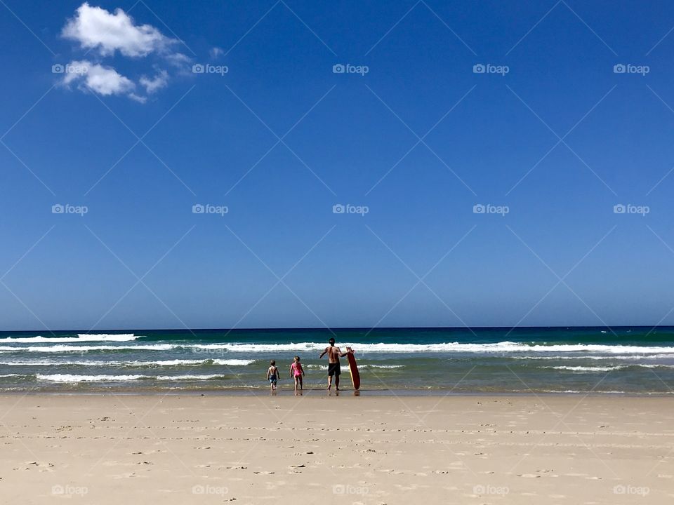 Another summer afternoon in Main Beach.  A short stroll to another world every single day 