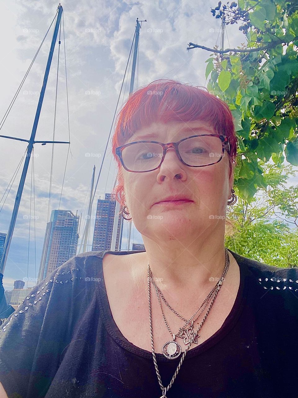 This is me, “Petra Schiller” a.k.a. “Maxine Firefox” a.k.a. “Maximiliane Feuerfuchs” enjoying a warm but not hot Indian summer afternoon aboard “Salvation”, the “28 foot 1969 Luhrs” cabin cruiser that we call home. 2023. Hypnotic Productions