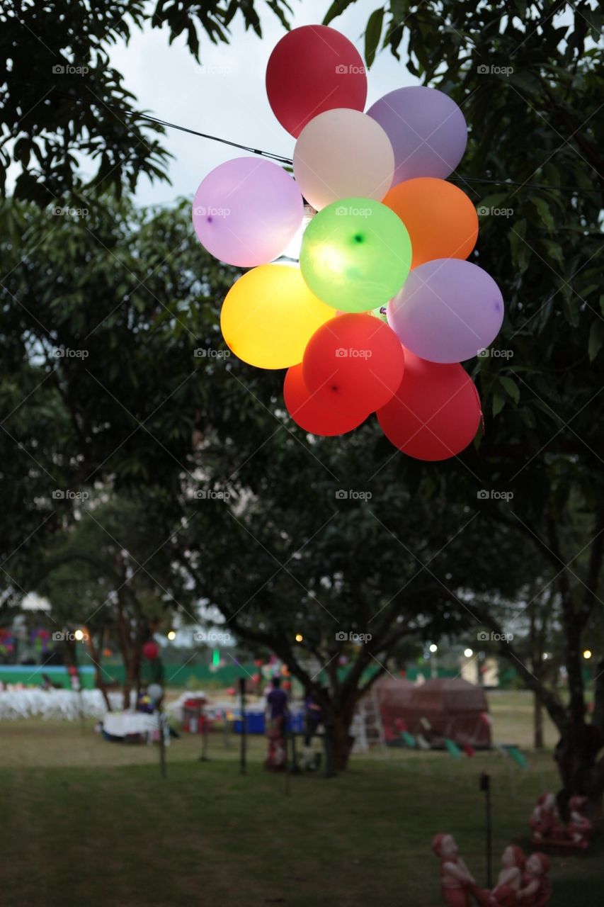 Lighting balloons