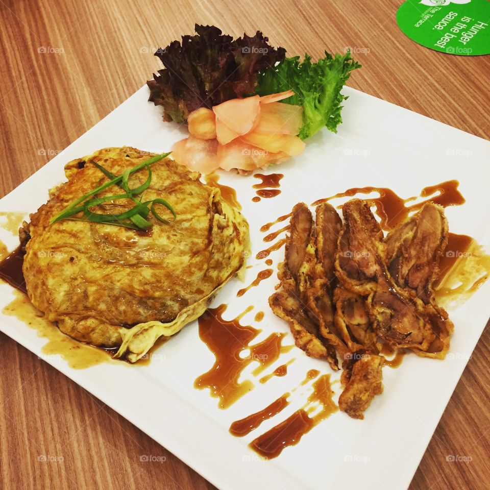 Fried Rice with Japanese Sauce 
in Omelette & Crispy Duck 