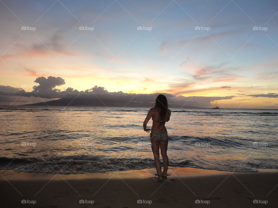 maui booty. sunset
