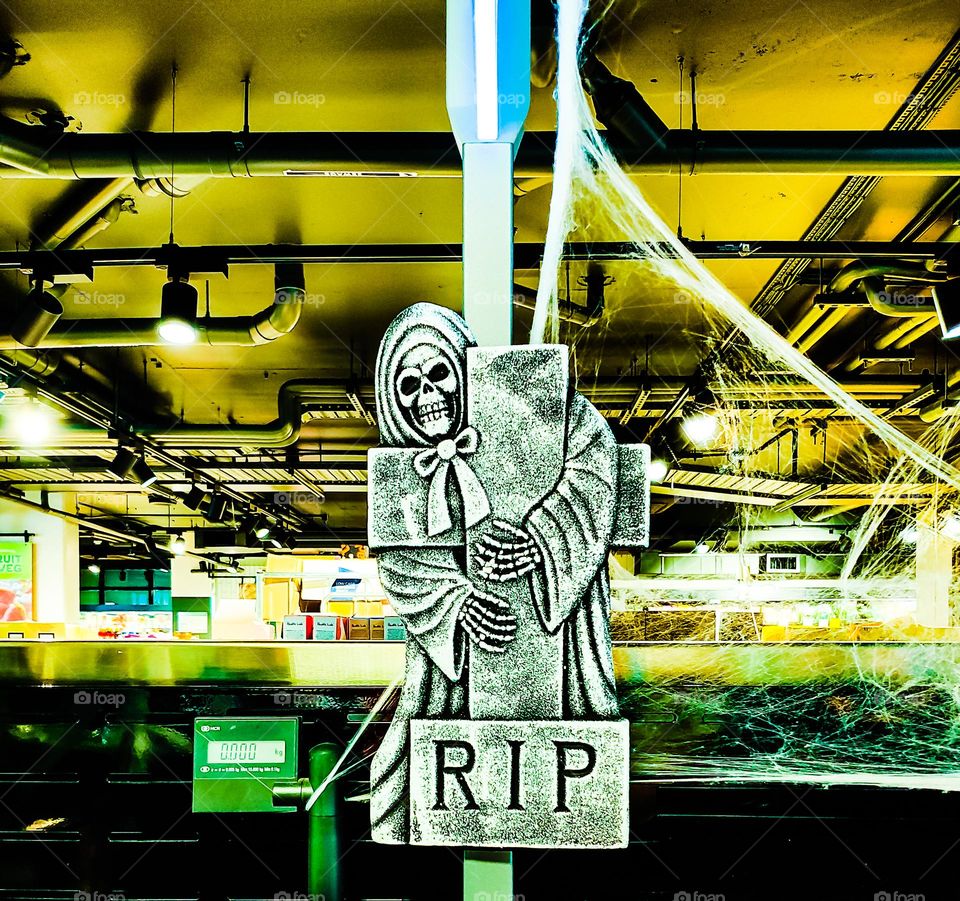 Rest in peace skeleton and cross Halloween decoration