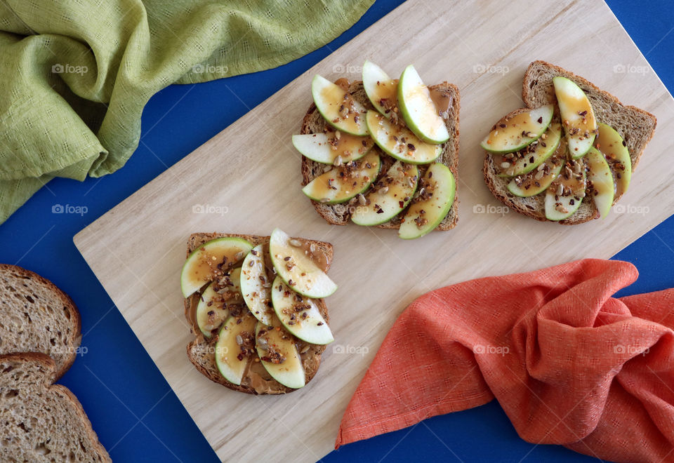 Peanut Butter and Apples Sandwich