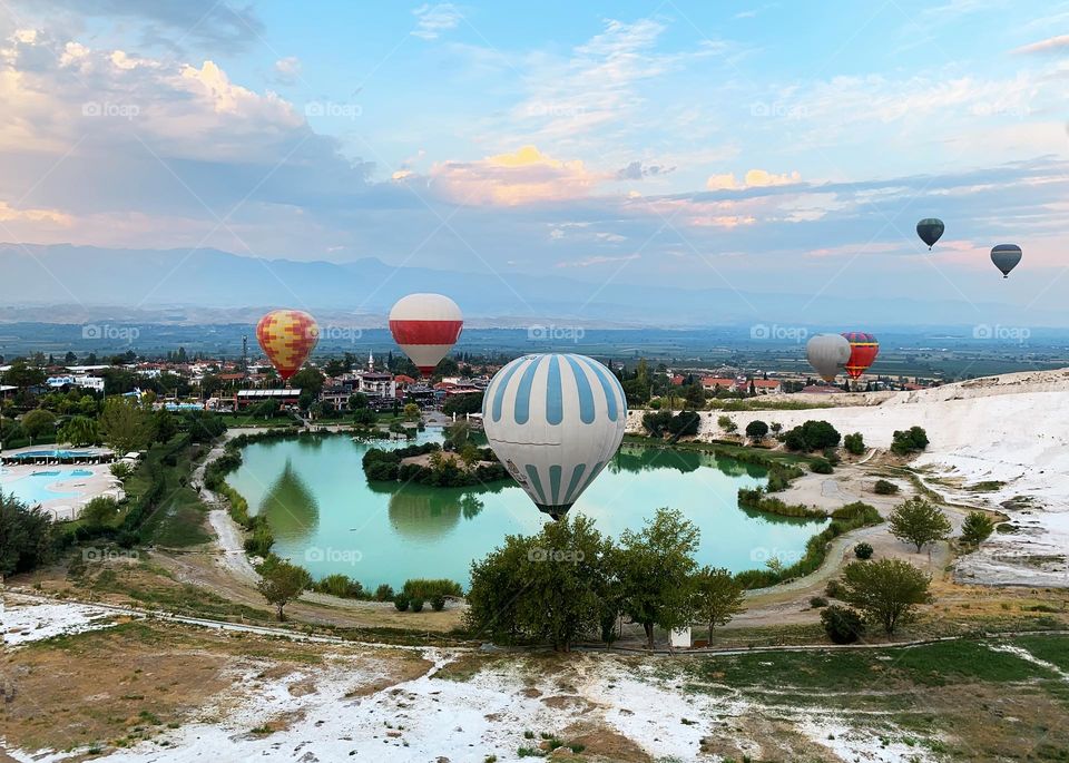 Hot air balloons 