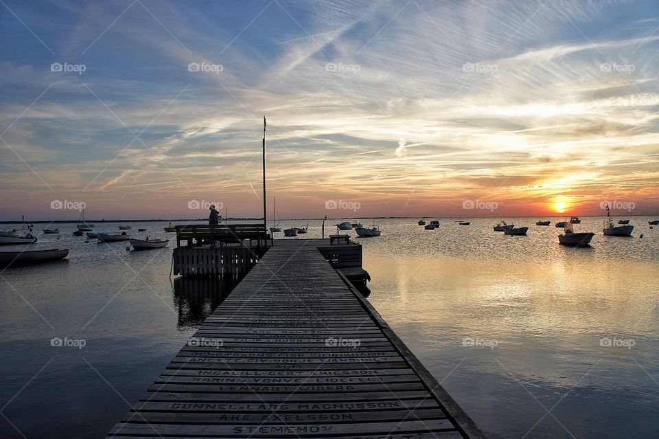 Evening by the sea