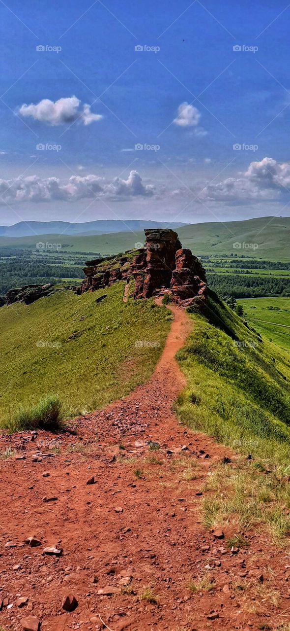 скала шамана в Хакасии