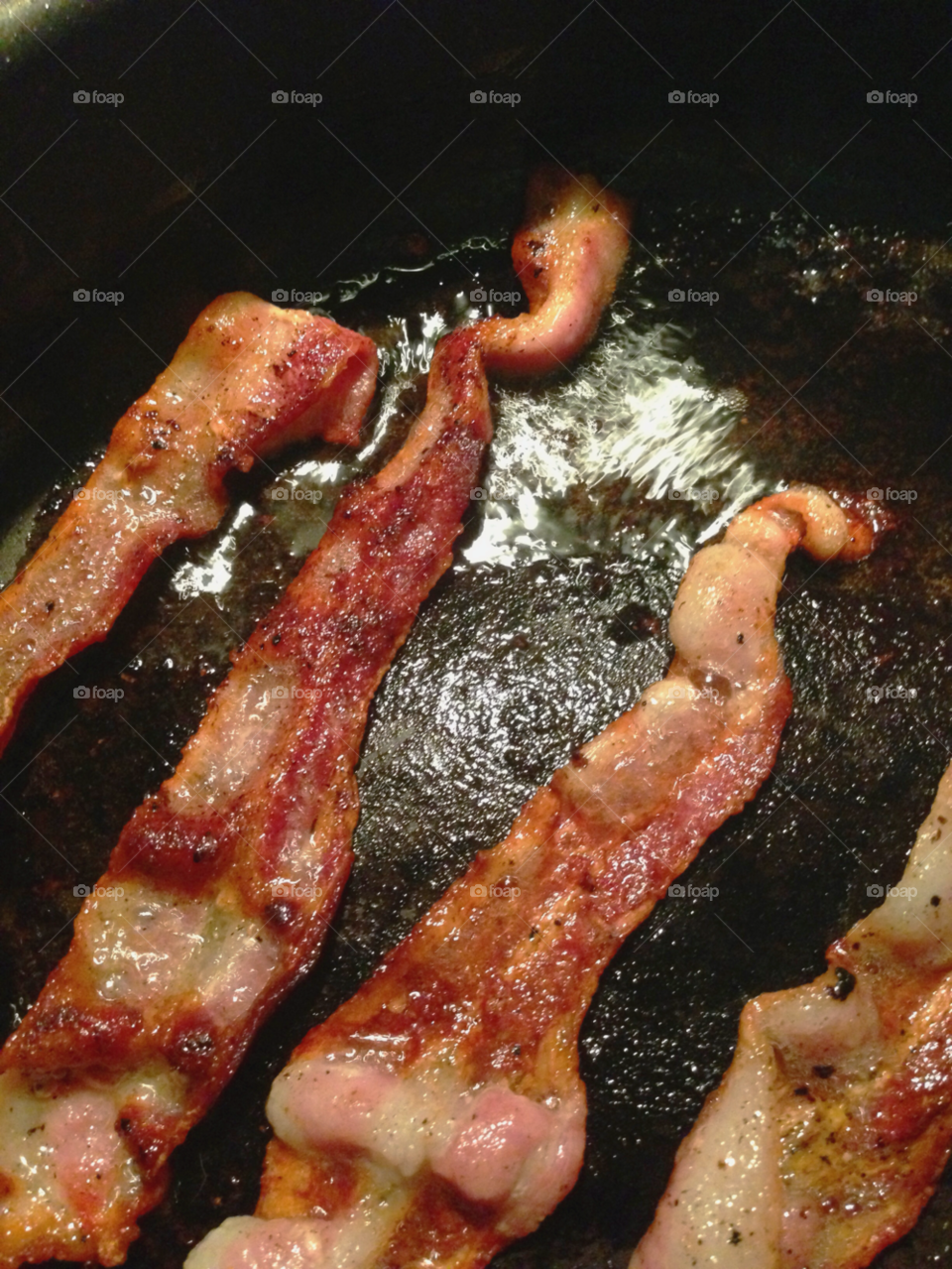 bacon breakfast frying pan pig by threeboydad