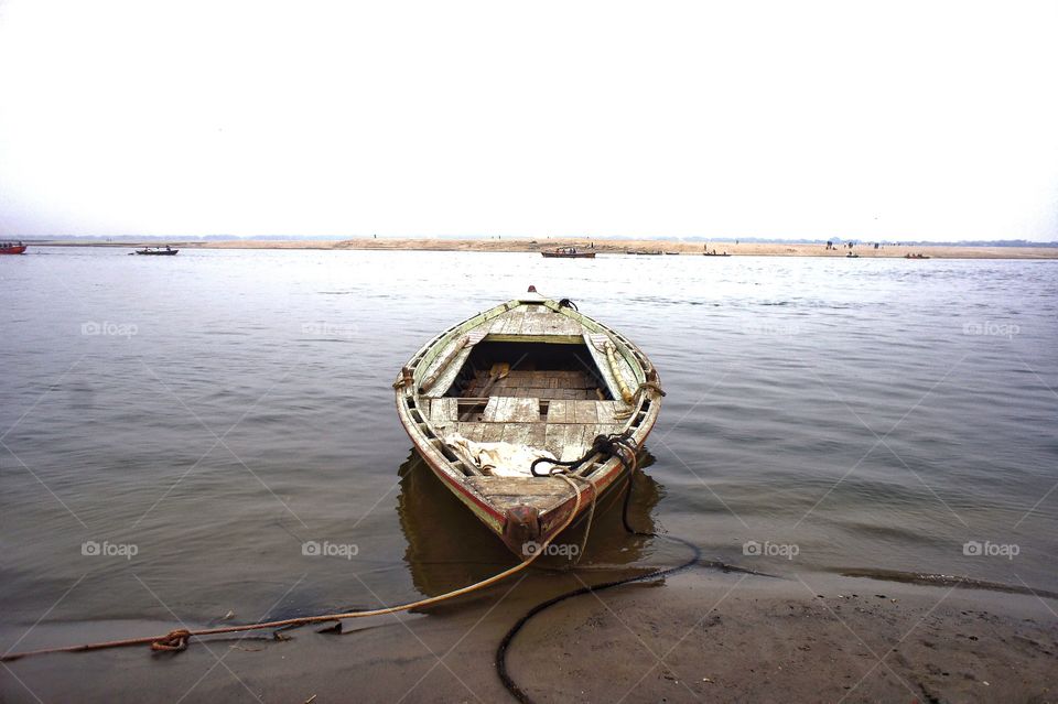 boat in the river ganga