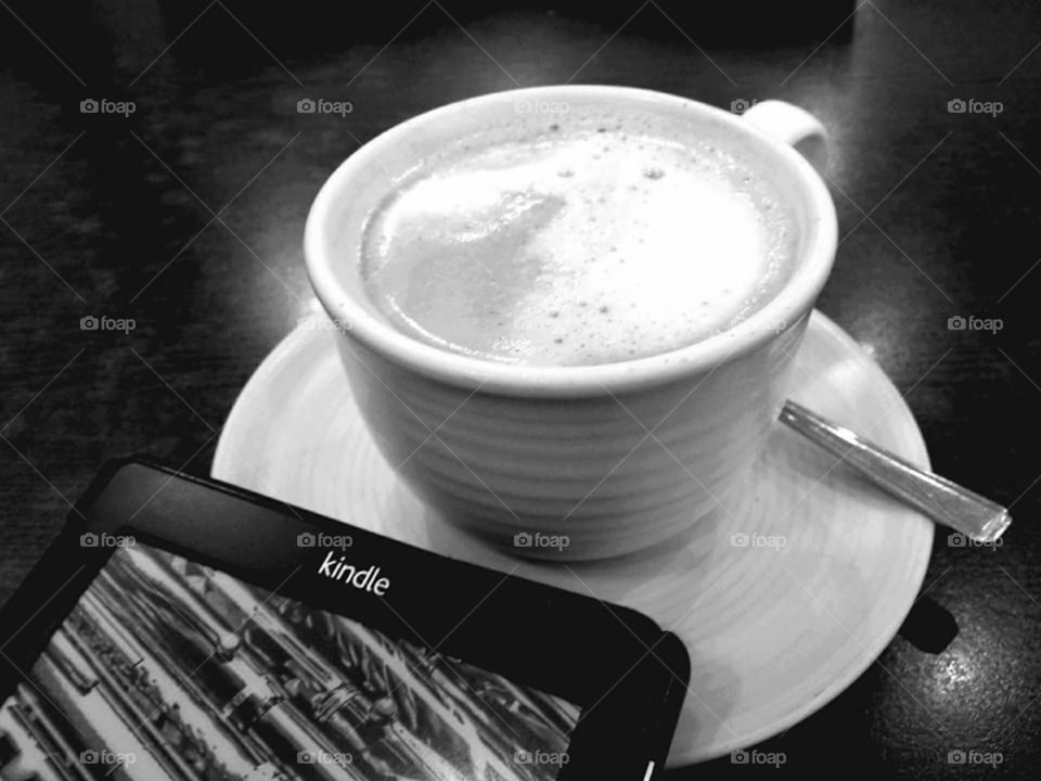 Coffee & Kindle