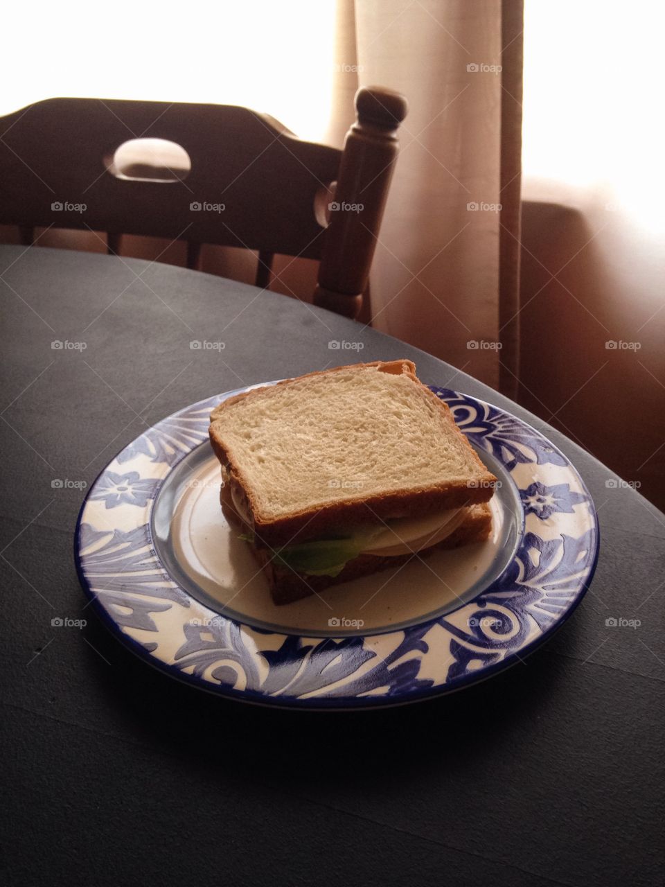 Sandwich at Noon