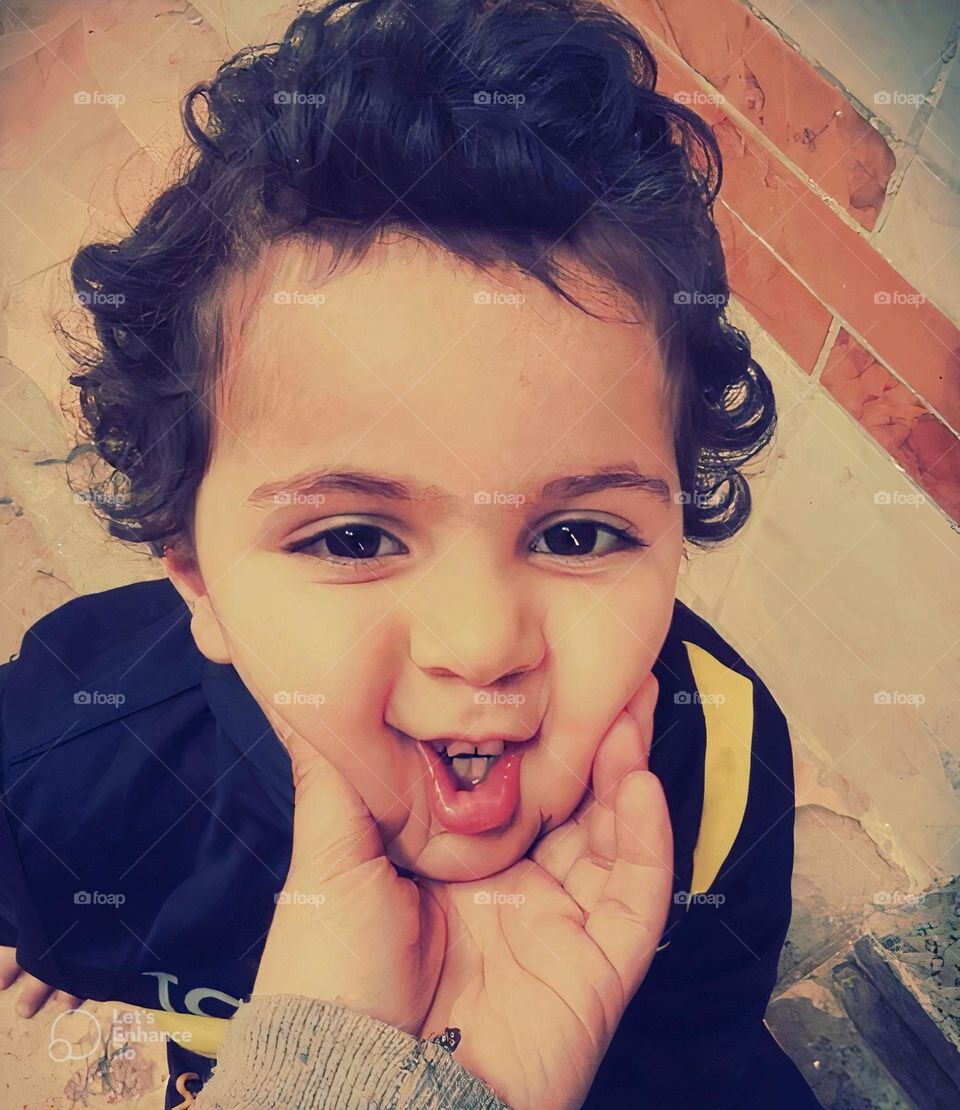 the most cute triangular mouth