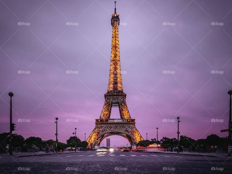 Эйфелева башня