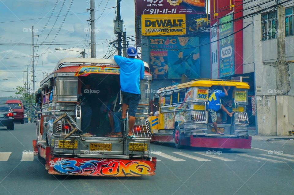 Hanging on to jeepneys in the Philippines 