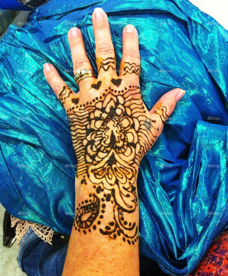 Henna design