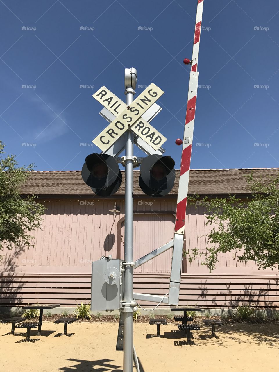 Rail road crossing