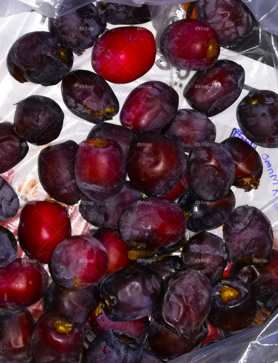 Fruity fruit, Dates.