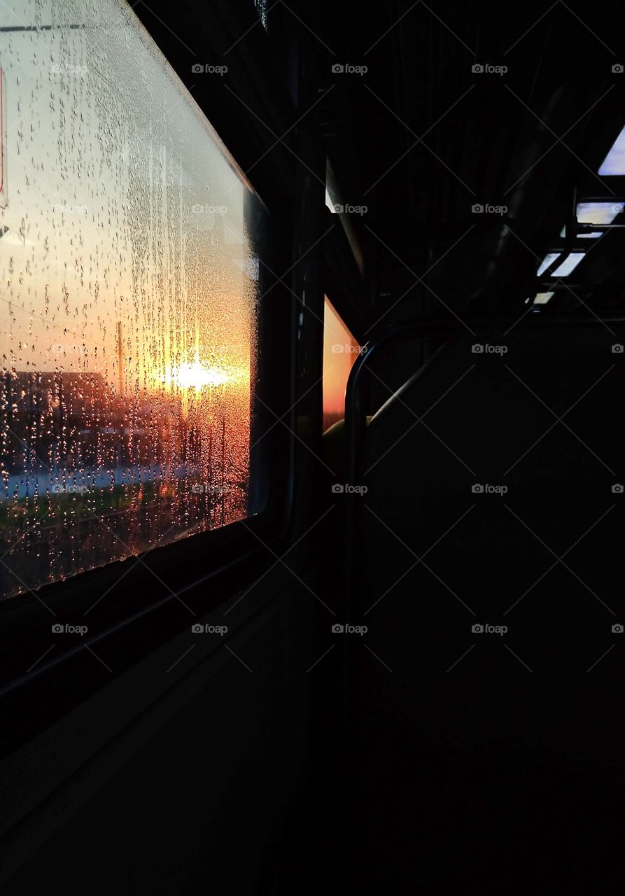 Sunrise on train 😍