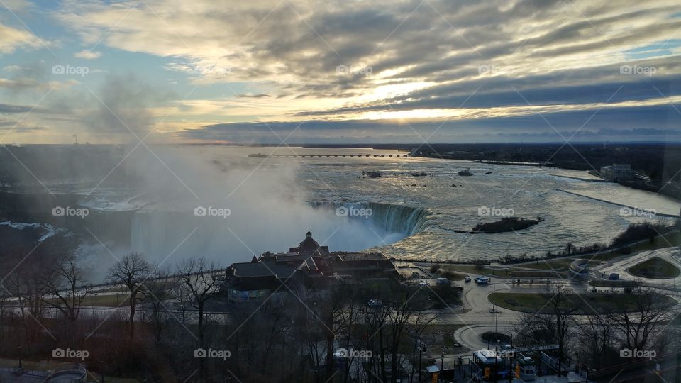 Niagara falls in the morning