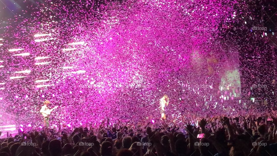 Purple confetti time at Imagine Dragons Concert Evolve Tour
