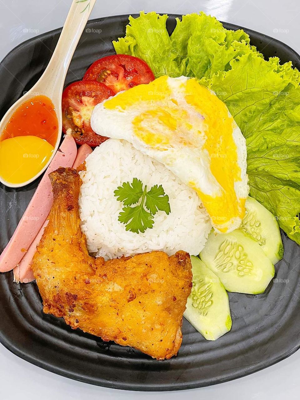 Cơm Gà chiên Trứng.