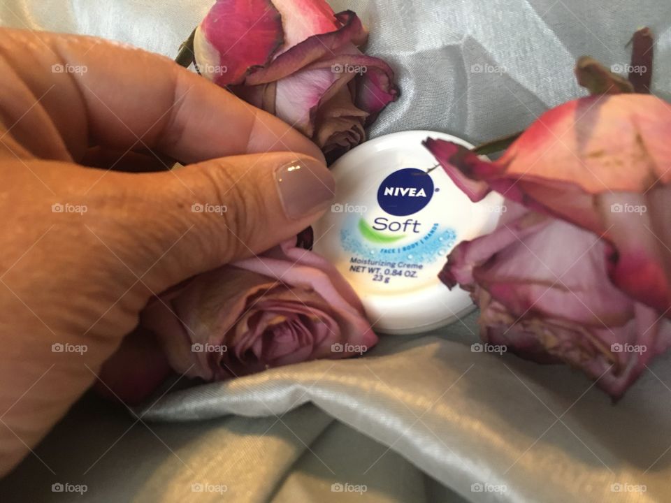 Nivea soft creme with roses 🌹