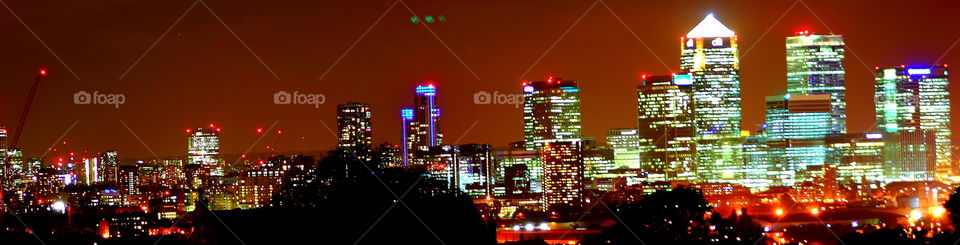London  in night. view of canery warfe  London  in night  with long exposure 